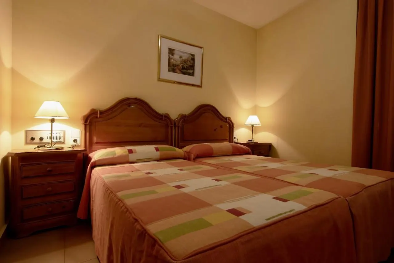Pensio La Creu Hotel Esterri D'Aneu 2*,